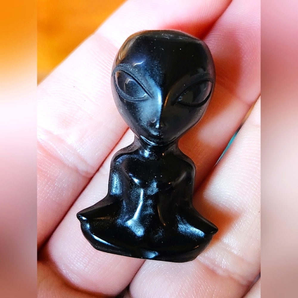 Black Obsidian Alien Carving